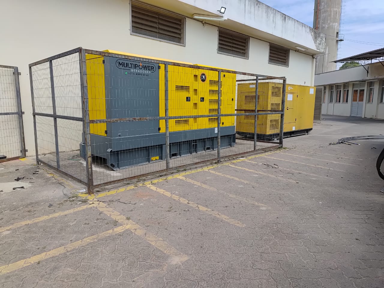 Locação de Geradores 400 Kva
